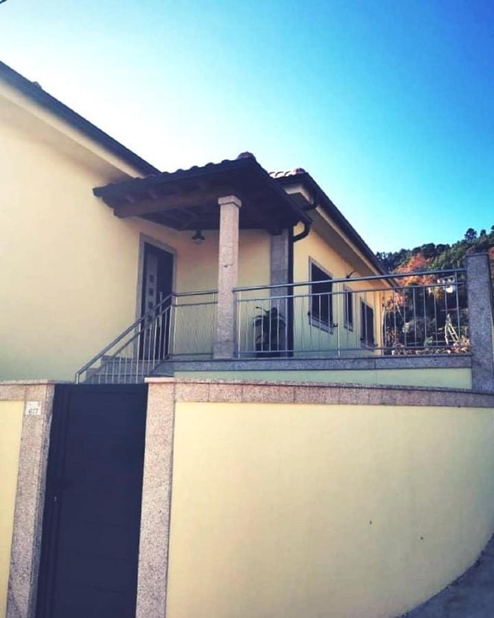 Casa Dos Henriques Geres By Geres Casas Villa Bagian luar foto
